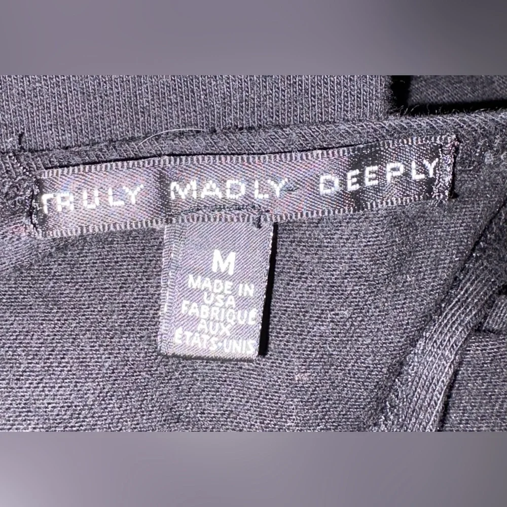 TRULY MADLY DEEPLY LONG RAG RIPPED OPEN BACK SHIRT - Picture 3 of 5